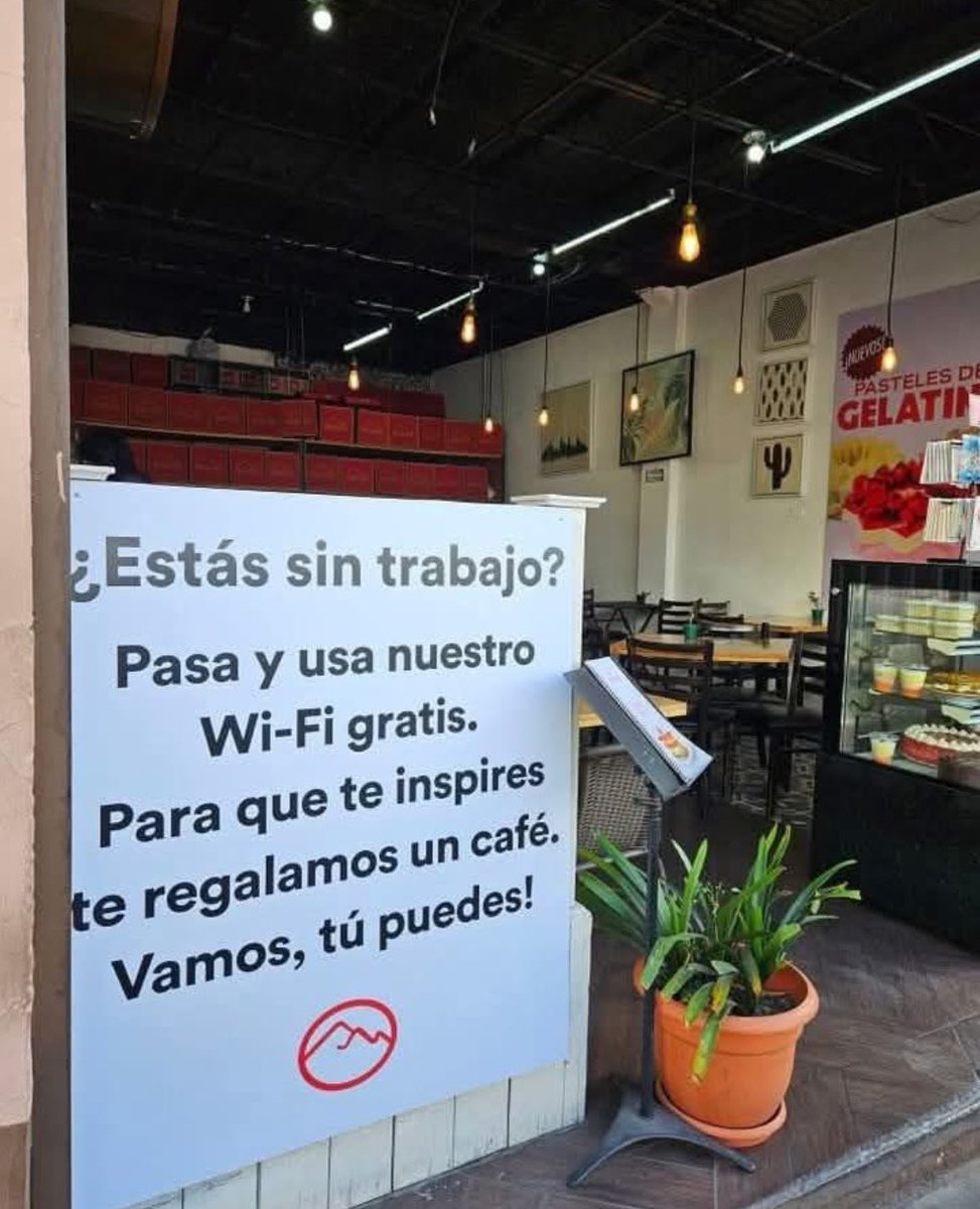 PequeeBonn's tweet image. Algún día quiero ser como ese lugar :