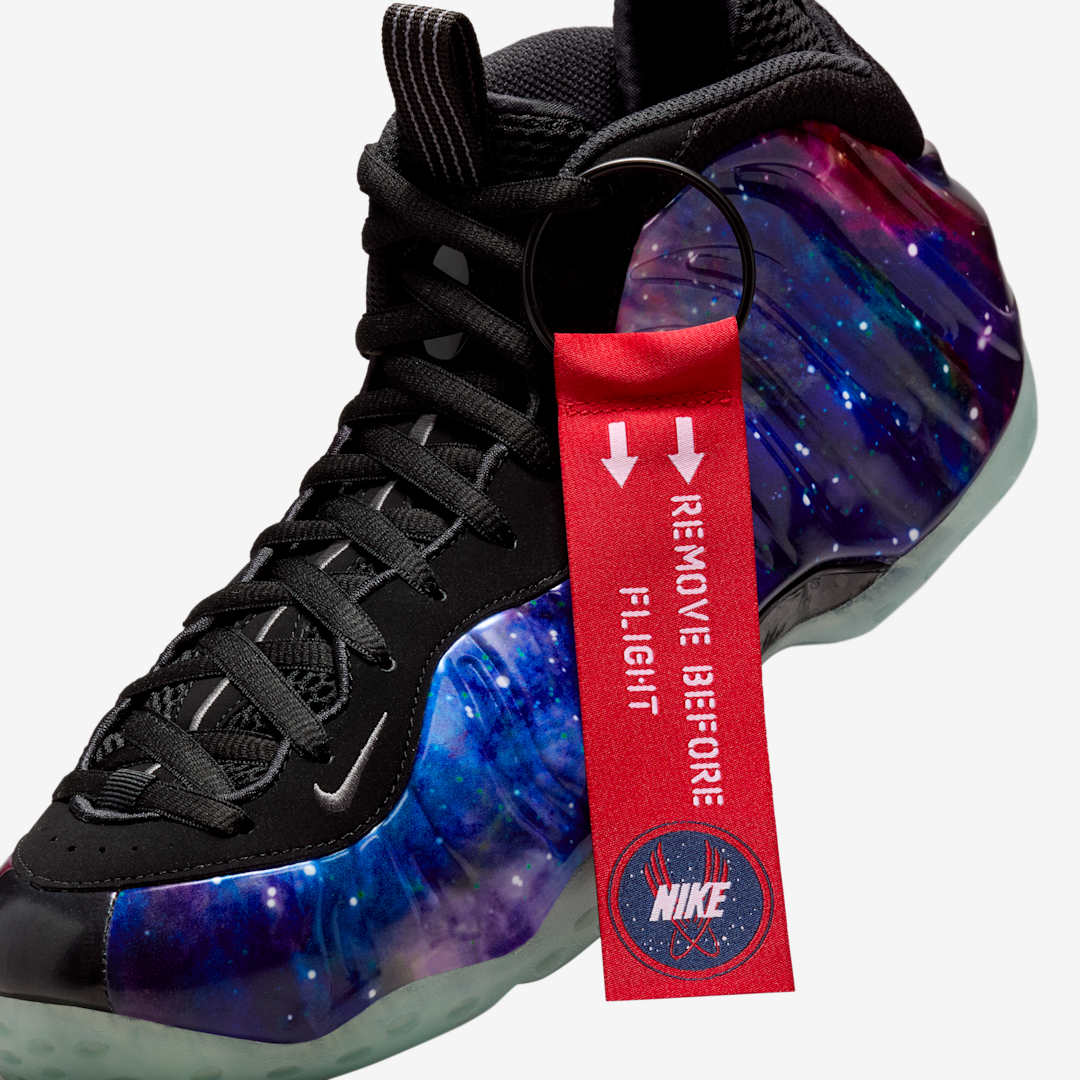 J23app's tweet photo. Official Images: Nike Air Foamposite One "Galaxy" https://t.co/pCmkhzl42E
