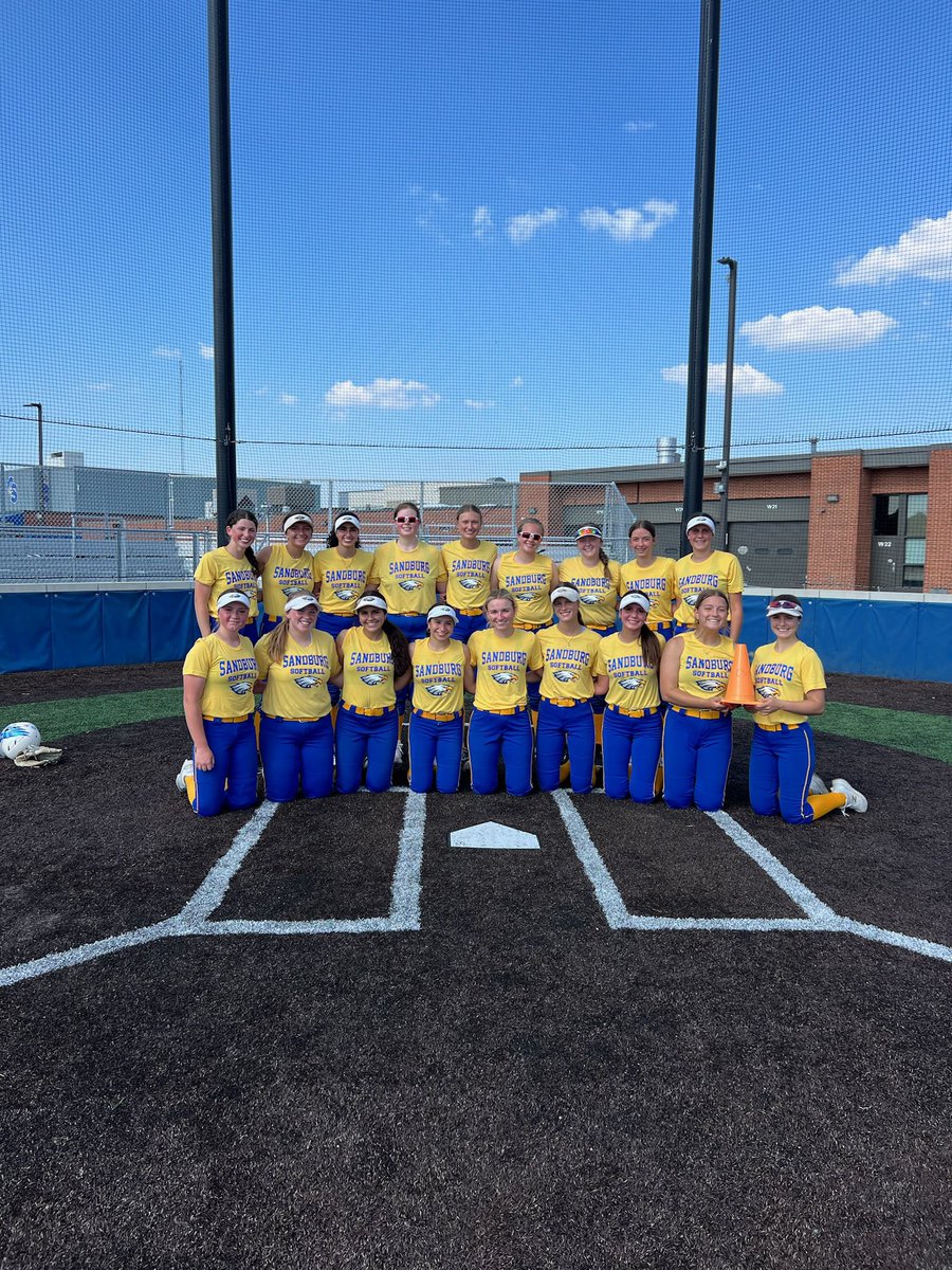 Sandburg Softball tweet media