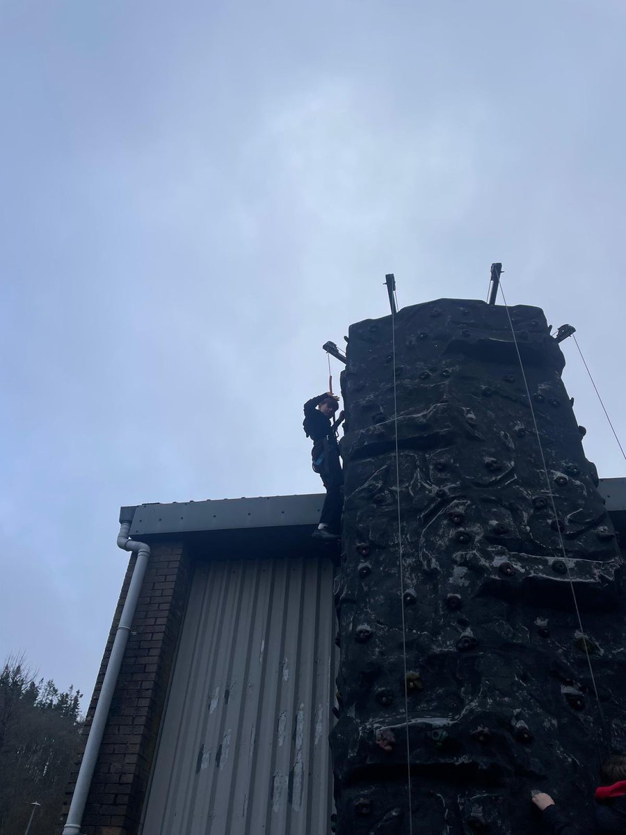 BroEdernCym's tweet photo. Dringo! Climbing! https://t.co/xVQ3QNmA7V