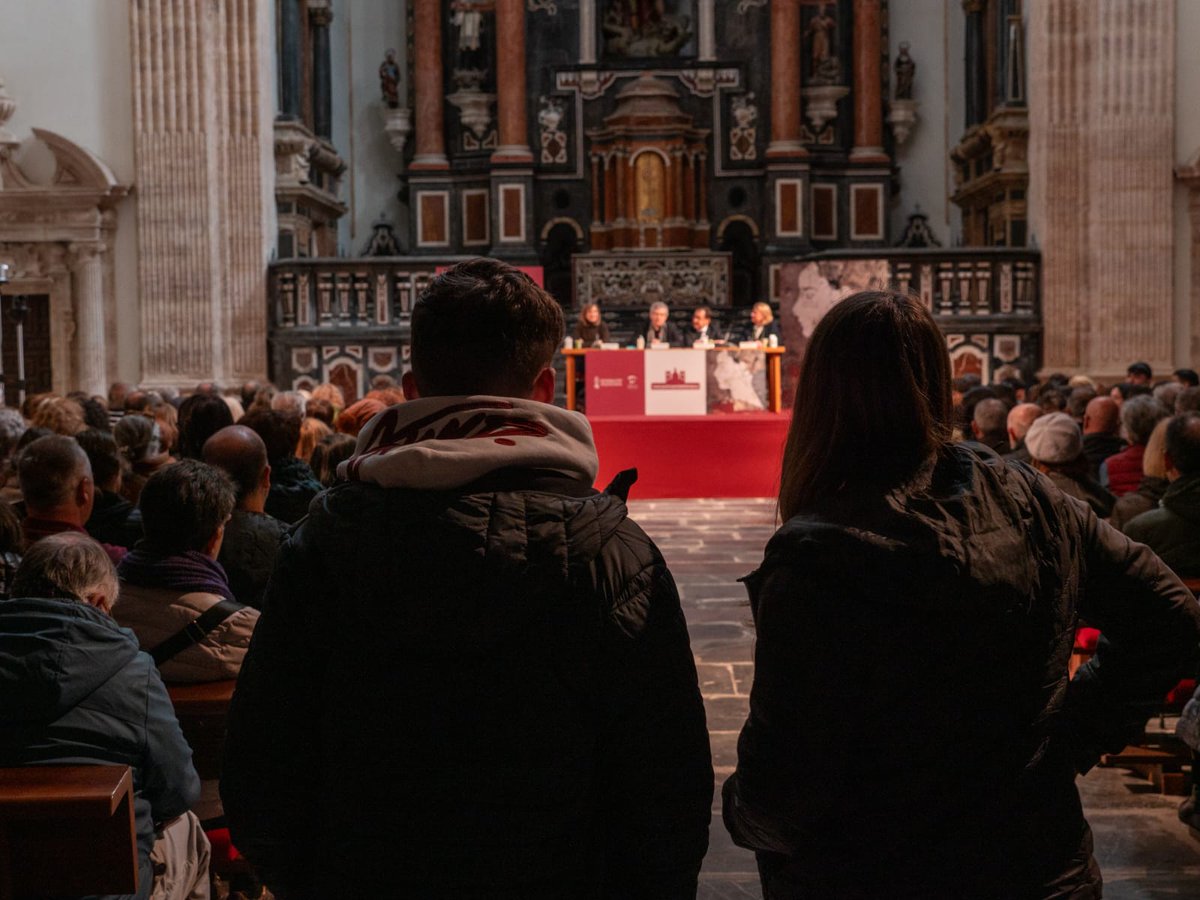GVAcultura's tweet photo. 📖El DG de Cultura, Miquel Nadal, assistix a la inauguració de la Trobada d'Escriptors 2025 de la Biblioteca Valenciana Nicolau Primitiu amb Santiago Posteguillo

📍Monestir de San Miguel dels Reis https://t.co/C7Y4BZ4Mqb