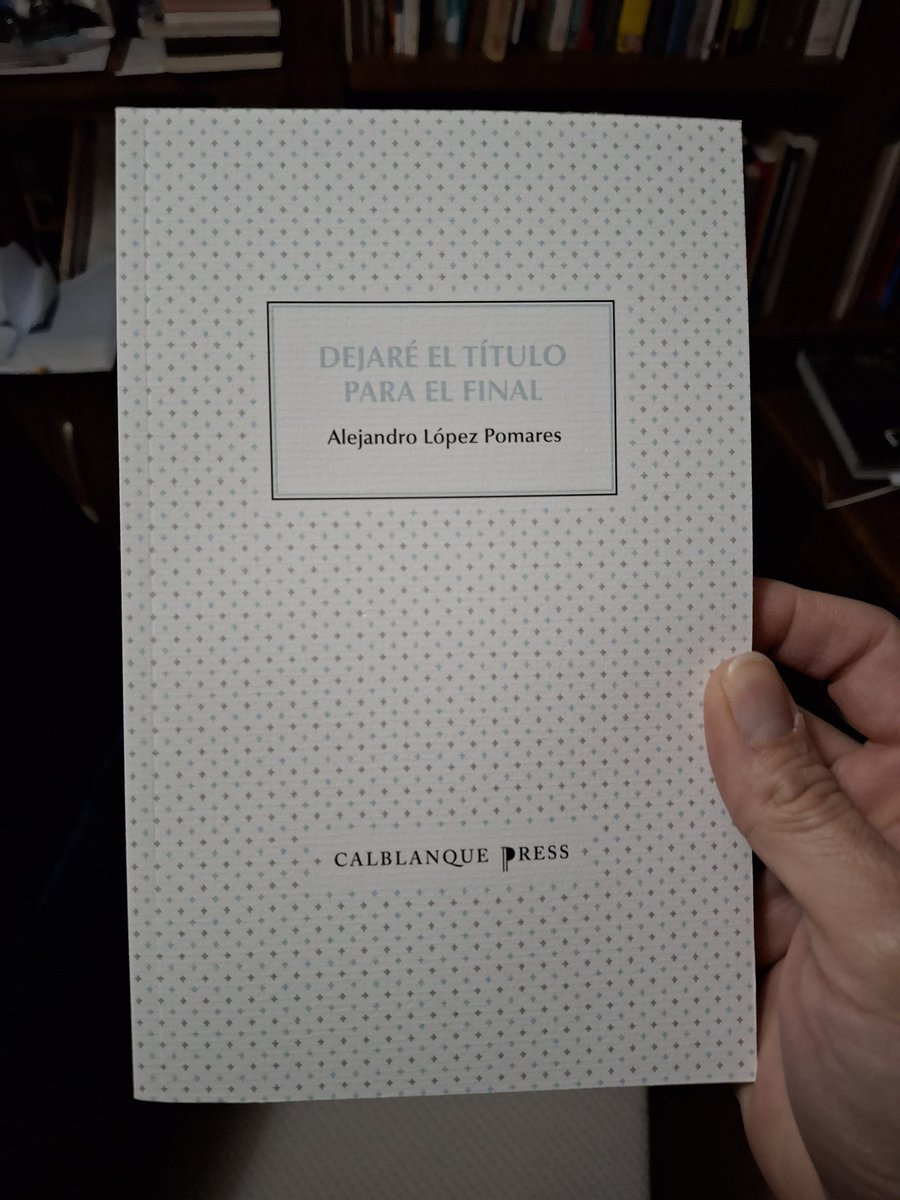 Acaba de publicarse mi nuevo libro 'Dejaré el título para el final'. Una obra de teatro que explora la compleja (y quizás, frustrante) relación entre un dramaturgo y la representación de su propia obra.

Gracias a <a href="/ed_balduque/">Balduque</a> <a href="/calblanquelibro/">Cᴀʟʙʟᴀɴǫᴜᴇ</a> 
balduque.company.site/DEJAR%C3%89-EL…