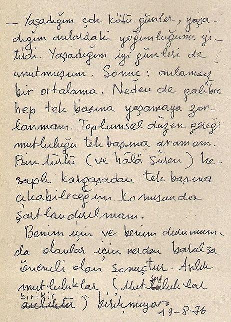 bubisanatcom's tweet photo. Turgut Uyar'ın günlüğünden. Kendi el yazısıyla:  

"Yaşadığım çok kötü günler, yaşadığım anlardaki yoğunluğunu yitirdi. Yaşadığım iyi günleri de unutmuşum. Sonuç: anlamsız bir ortalama." https://t.co/rEO9NFQdk5