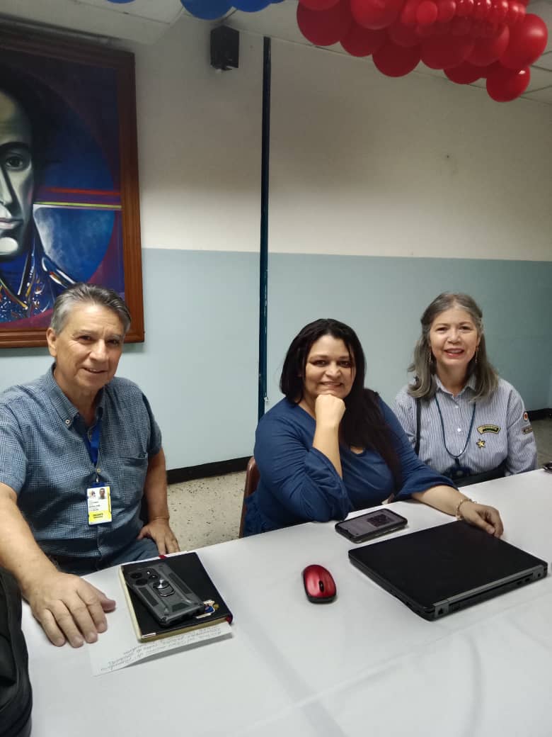 Para estudiantes y docentes

*Encuentro Informativo de Preparadurias se cumplió en Biblioteca de la UPTMKR* 

Un encuentro Informativo dirigido al Centro de Estudiantes y en general a la población estudiantil de la UPTMKR, se realizó la semana pasada en la Biblioteca.