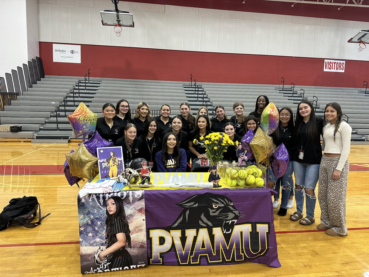Congrats to Morgan Holdren and Maritza Martinez on signing their letter of intent to continue their academic and athletic careers! No 2 more deserving.