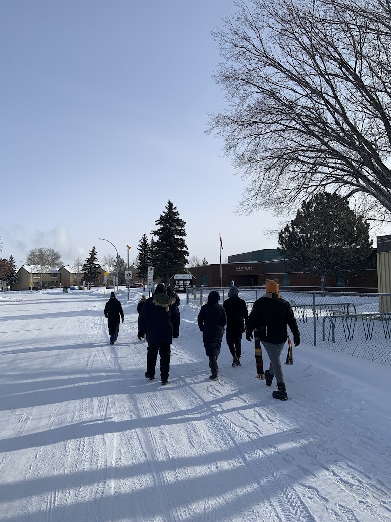 Tammy Greidanus (@activecitizenab) on Twitter photo My colleagues and I braved the cold for a brisk neighbourhood walk <a href="/WinterWalkDay/">Winter Walk Day</a> 💙#yeg #wintercity My colleagues and I braved the cold for a brisk neighbourhood walk <a href="/WinterWalkDay/">Winter Walk Day</a> 💙#yeg #wintercity