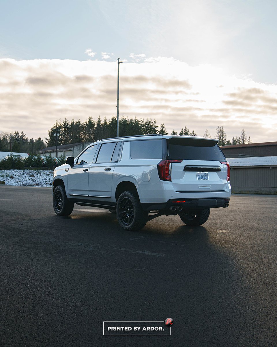 ARDORprinting's tweet photo. 2023 GMC Yukon Denali XL full wrap installed with 3m 2080 high gloss white from stock black. We also gave this car a complete chrome delete with 3m gloss black to give it a sleek look!
-
#vinylwrap #3m #gmc #carwraps #paintisdead #layednotsprayed https://t.co/X0RIE4v0ti