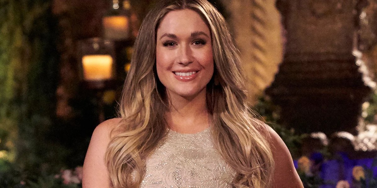 SWolfenkoehler's tweet photo. Does Julianna remind anyone else of Pilot Rachel? #bachelor #TheBachelor https://t.co/cPg21QvuyF