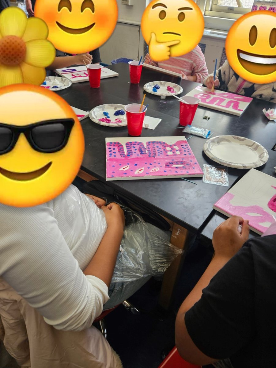 Our faculty and residents had a fantastic time at Mott Hall School last weekend, introducing students to the world of pathology! The students got creative by painting microscopic images, turning science into art.  #Pathology #STEMEducation <a href="/drdoubleb/">Brett Baskovich, MD</a> <a href="/phuongn_nguyen/">Phuong Nguyen</a>