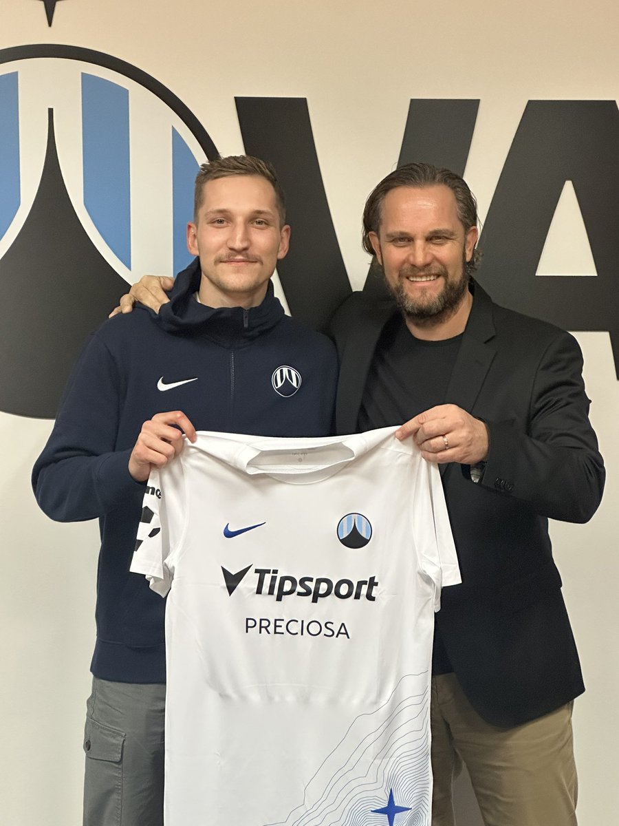 beckmikkel's tweet photo. It’s now finally official, @krollis19 has signed his 3,5 year contract with Czech Premier League club @FCSlovanLiberec 👏👏
Congrats Raymonds, can’t wait to see you scoring a lot of goals for this club 💪💪 

#donedeal #topstriker #goalscorer #latvia #congrats 

@becksterint 

#becksterinternational 
#becksterfamily