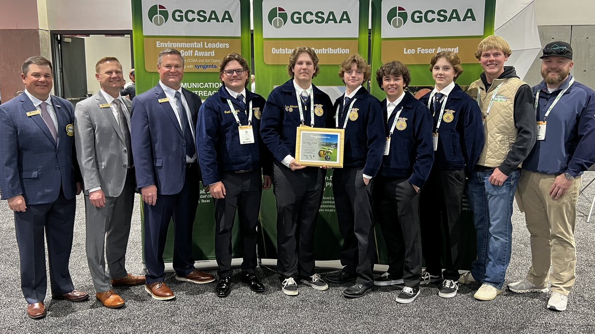 GCSAA's tweet photo. Congratulations to the National Turfgrass Science Invitational winners:
1st place: Team Avery
2nd place: Team Fallbrook
3rd place: Team Gila Ridge
Top 3 individuals:
1st place: Aaron King — Avery
2nd place: Eli Church — Avery
3rd place: Alice Powell — Fallbrook
GCSAA is proud to have hosted the event collaborating with @JohnDeere, @NationalFFA, @FieldExperts and the @USGA.
#GCSAAConference