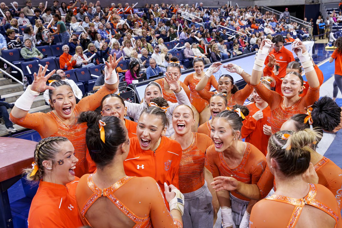 AuburnGym's tweet photo. Celebrating these amazing women today on National Girls &amp; Women in Sports Day! 💙🧡

#WarEagle https://t.co/9q0dZz8V8n