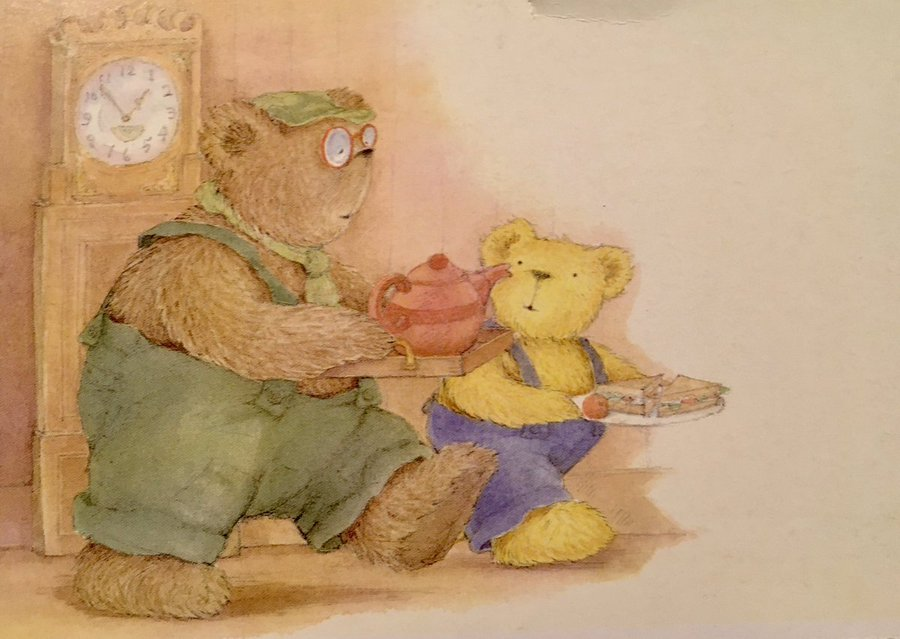 This month's effort is a joint collaboration fer sure. Us Teds composed two (2) words each, with the final two words being inspired by our very wordy muses. Can ya spot MadDogTed's effort.
🐻🐻🐻🐼🐼

A Teddy Bear
Will always b
Ur very best friend.
Da End
#furrybards #FurryTails