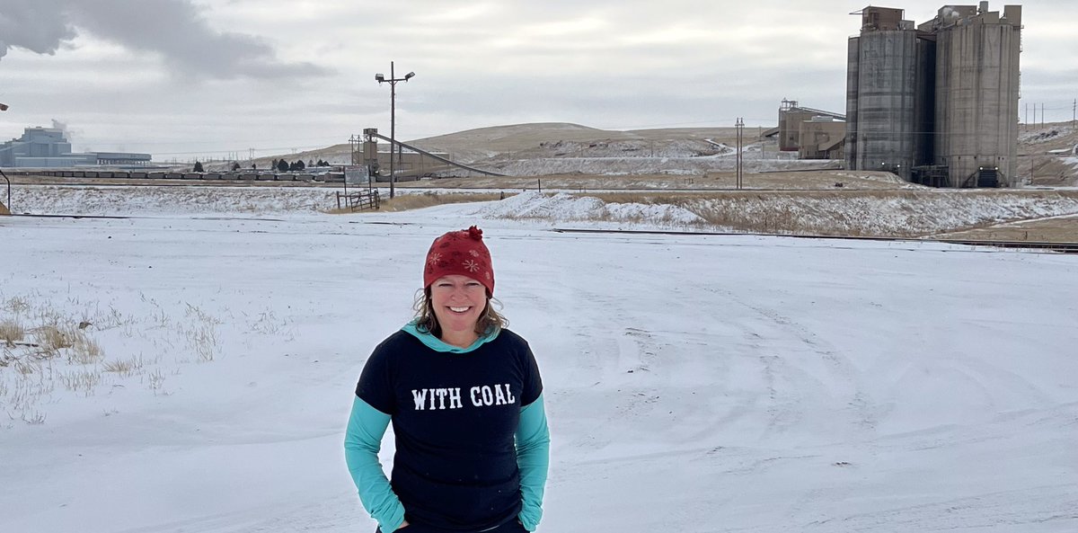 Emily Arthun tweet media