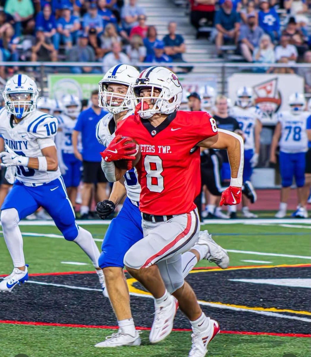 Junior Season Highlights 
Missed 6 games due to injury 
First year playing in 4 years 
WPIAL Finalist

hudl.com/v/2Re7rq