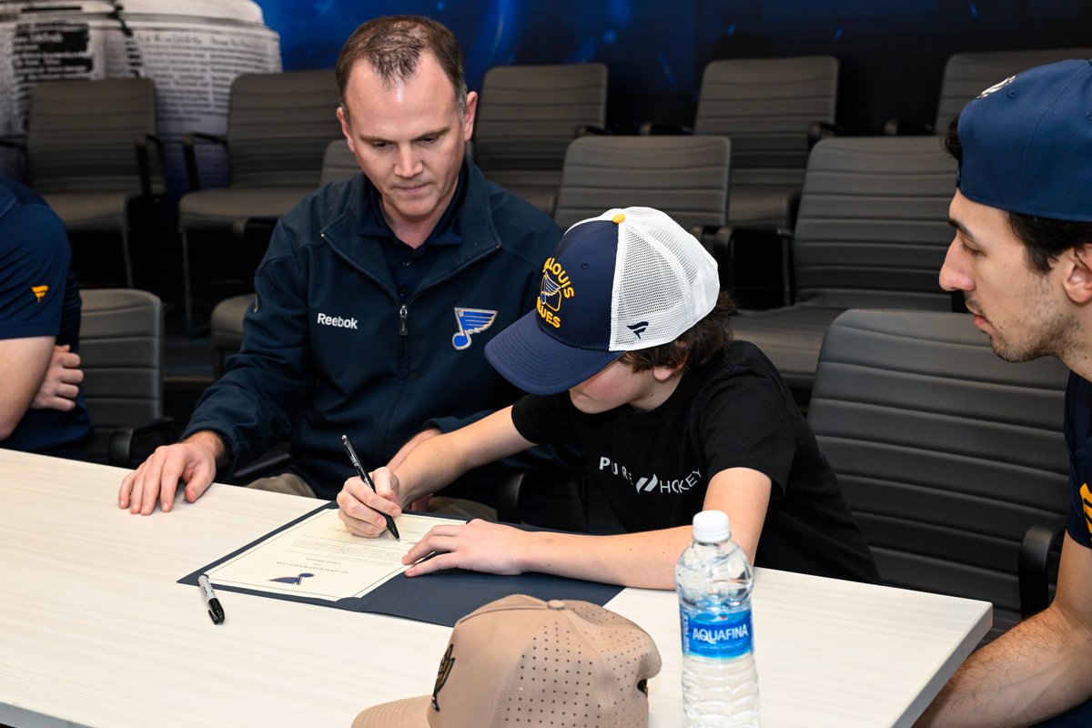 St. Louis Blues tweet media