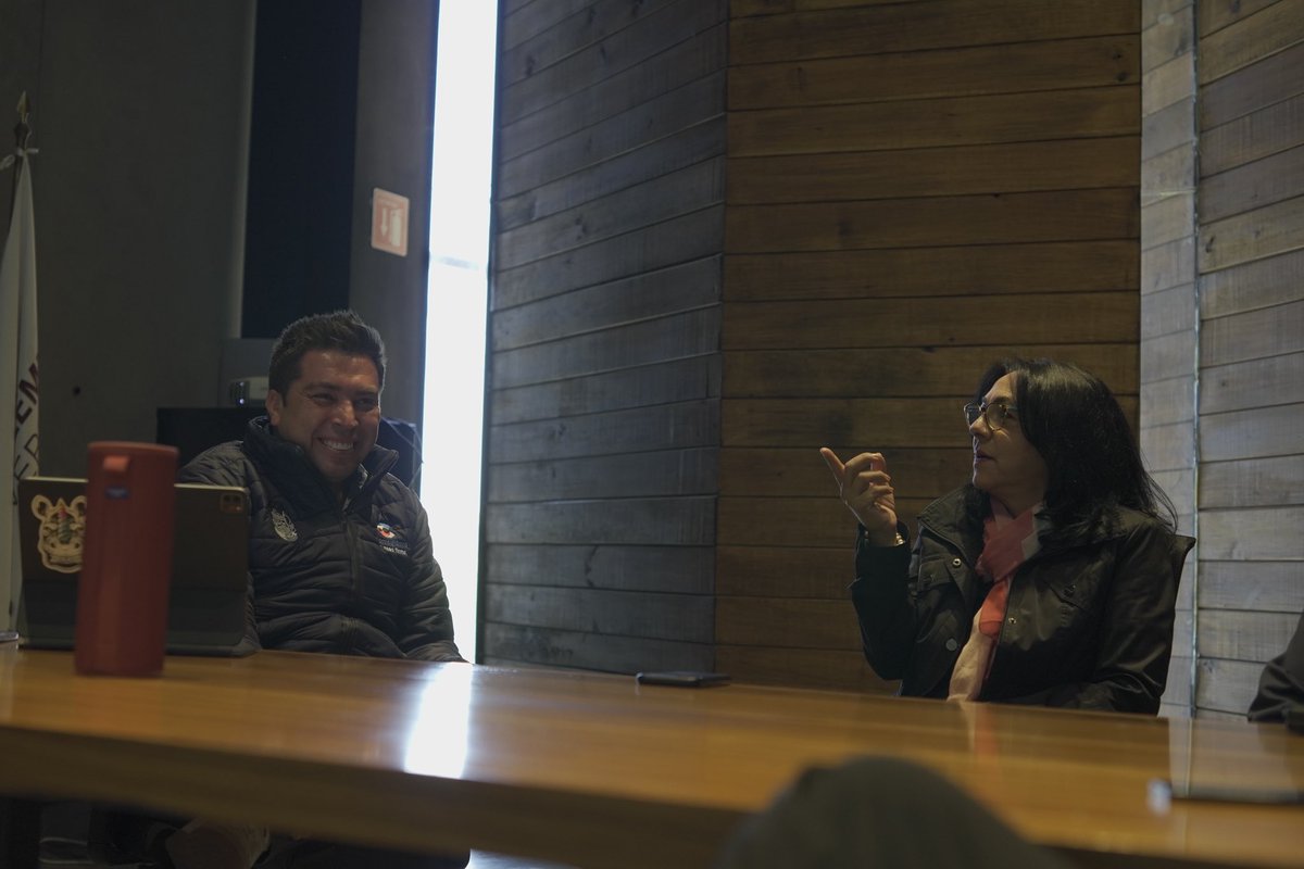 acolinsanchez's tweet photo. ¡Aprender es parte de emprender!
Por eso hoy visite la universidad New Element, en donde vamos a colaborar con un programa que impulsará y motivará a las juventudes para que den marcha a su idea o proyecto.
Vamos #APasoFirme por el desarrollo del @MpioCorregidora https://t.co/Ce9HvlcK0Z