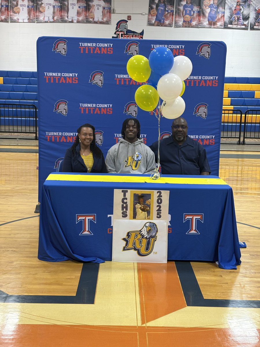 ty perry tweet media