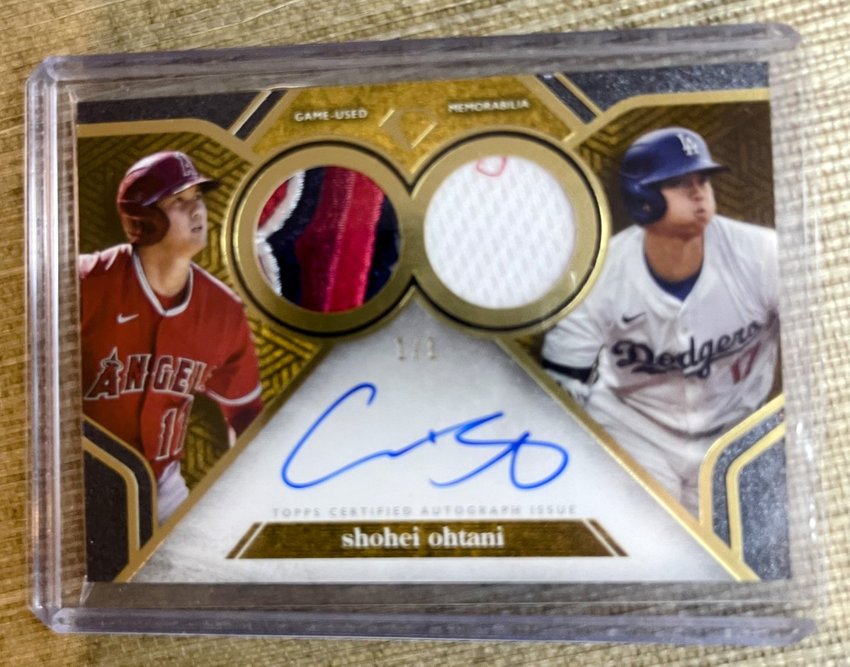 AmerLegends's tweet photo. Big congratulations to Danny on this MONSTER pull from a box of @Topps #diamondiconsbaseball purchased at our store! 😮⚾️🔥 #diamondicons #shoheiohtani #shohei #ohtani #oneofone #thehobby #topps #amerlegendsny https://t.co/RXdMN1GKkq