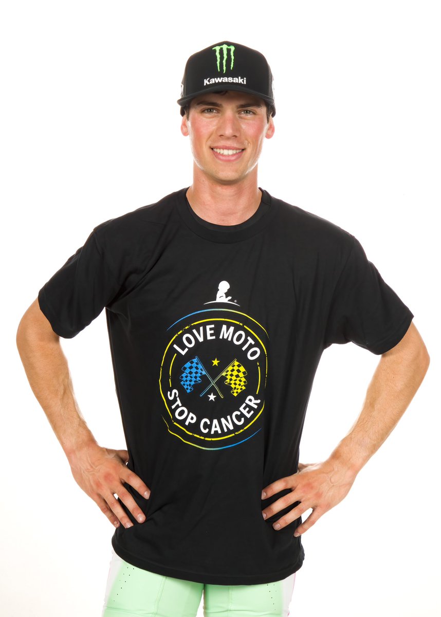 Únete a mí y a @Supercrosslive @Supermotocross para apoyar a <a href="/StJude/">St. Jude</a> enviando un mensaje de texto con la palabra SUPER al 785-833 o visitando stjude.org/supercross para donar hoy. ¡Los donantes mensuales recibirán su propia camiseta exclusiva #LoveMotoStopCancer !