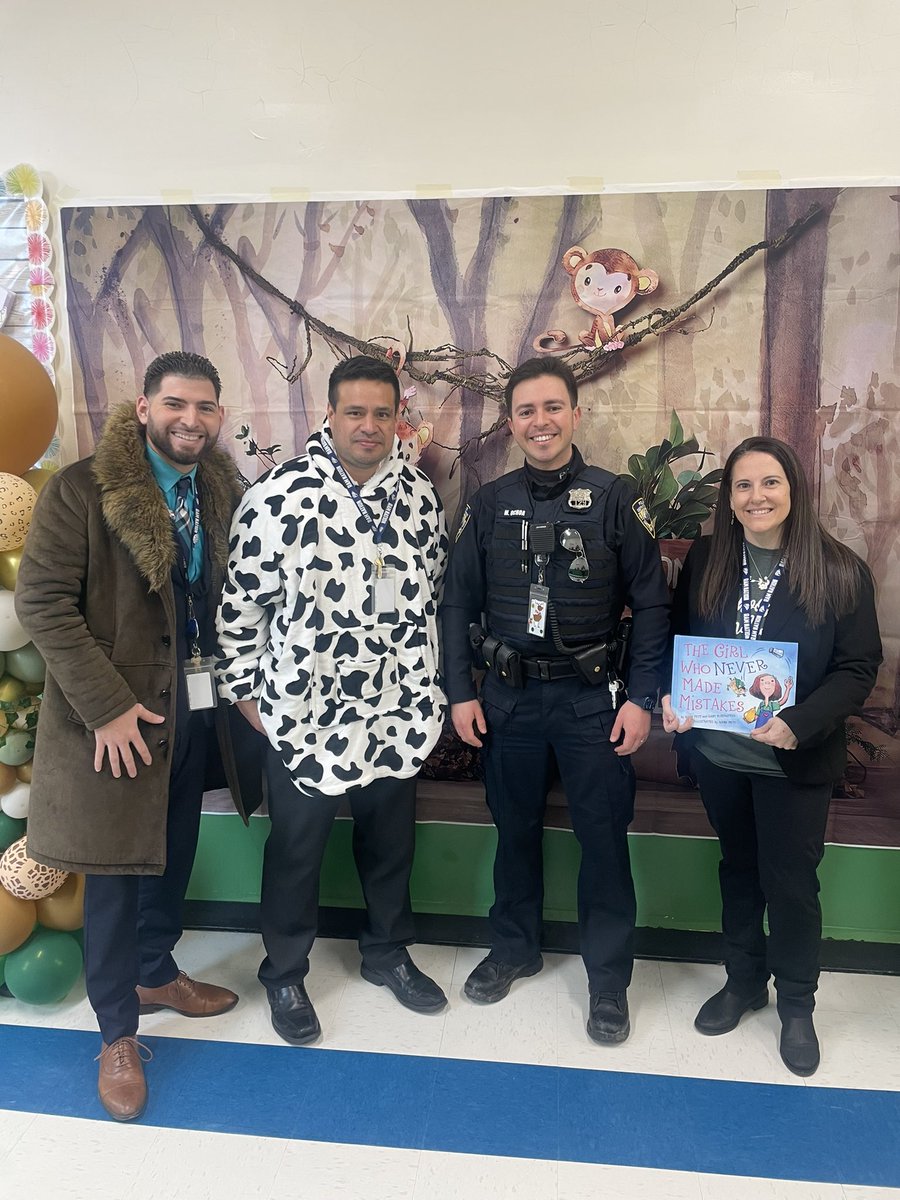 Happy World Read Aloud Day! Always so great to spend time with our students and share the love of reading! 📕💙 Thank you to all who organized!#pcproud