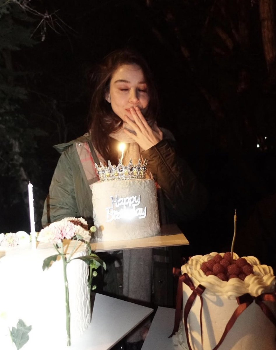 🤍🎂

#ÖzgeGürel