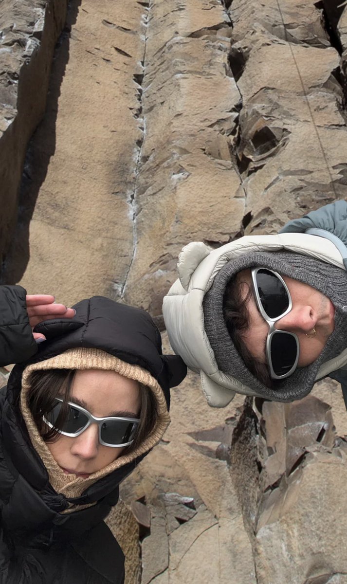 OheyitsAlex's tweet photo. Dude, I thought this was a pic of Karl and Quackity. I saw this in a marketing email for an outerwear company and did a triple take. It’s not, but they got me lmao https://t.co/6r8L0g7dQn