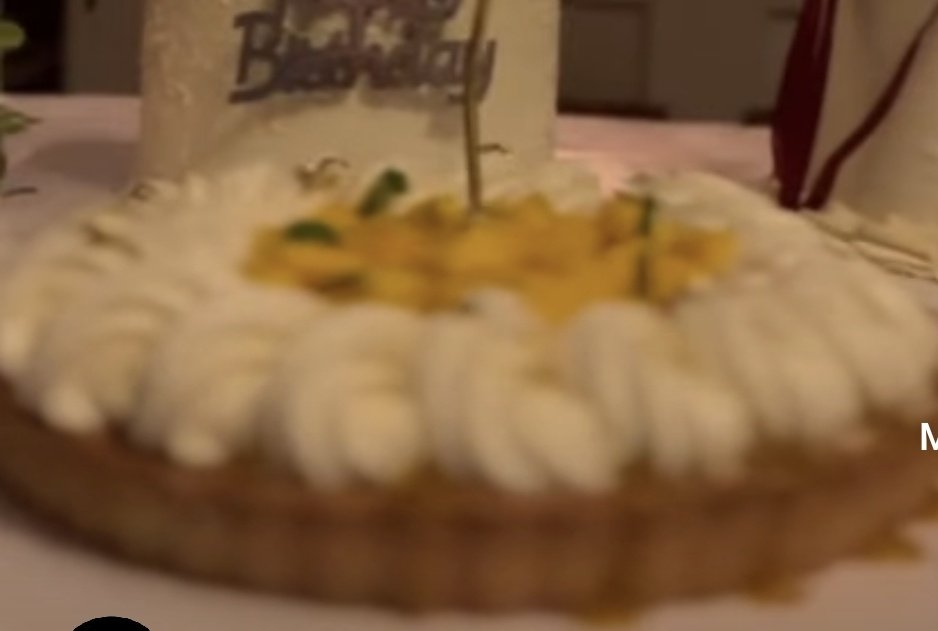 TIᘔIᗩᑎᗩ tweet media