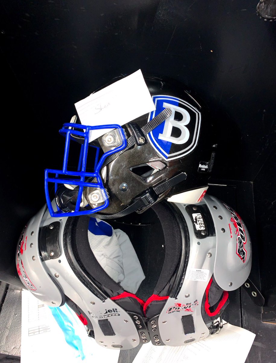 To the unsigned on NSD:

Nobody has to believe in you for you to live your dreams. Everyone has a different path. 

They might not let you get your foot in the door, so kick the damn door off the hinge! 

No offers, no interest, no film
1 Walk on try-out. BET ON YOU!