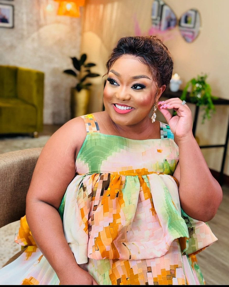 special_loverr's tweet photo. They can never make me hate you MaKhumalo #UthandoNesthembu https://t.co/H8mDld5kU5