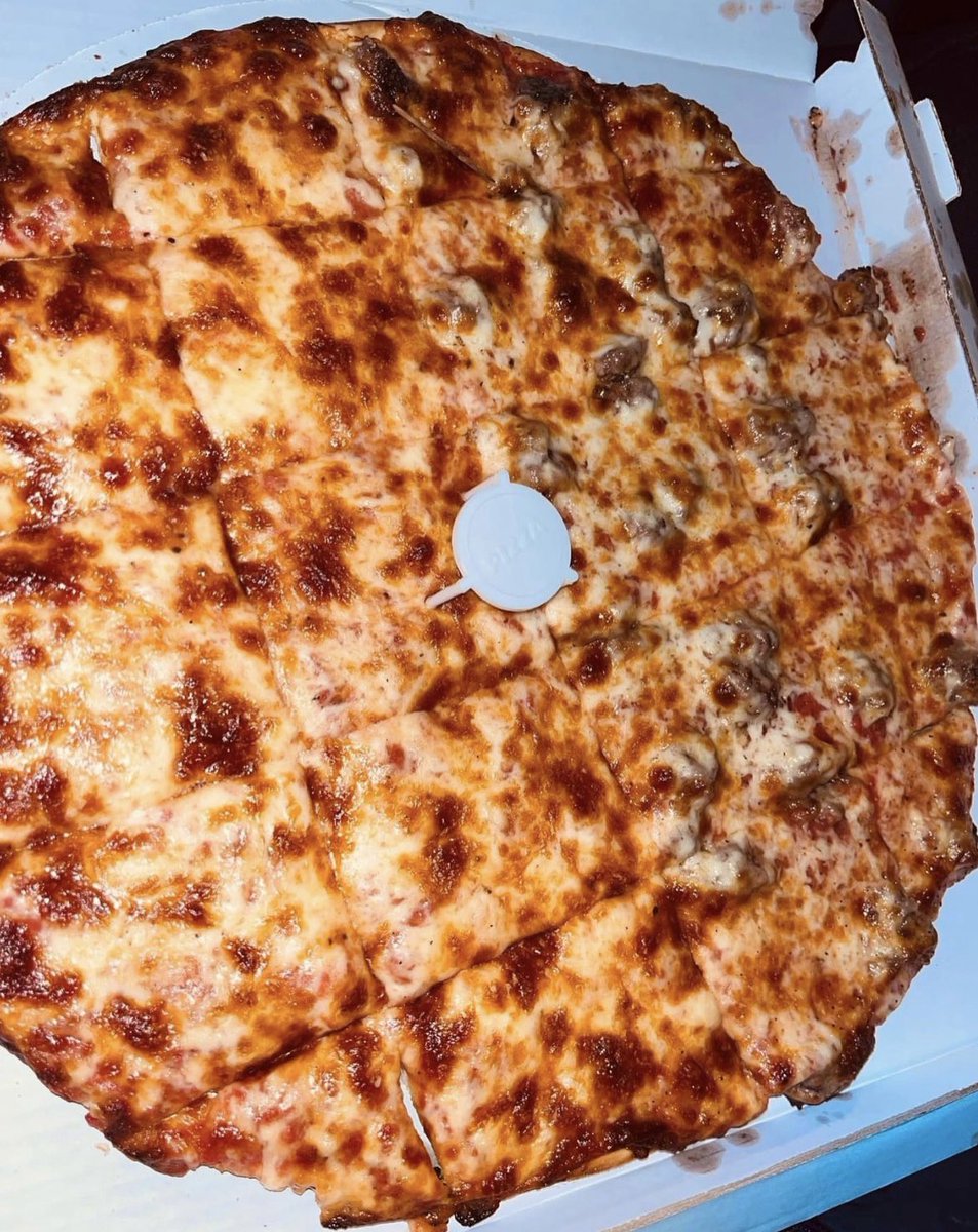 This is an easy one. Tavern Style pizza. 

#ExchequerPub
#FamilyOwned
#FamilyOperated

🍕🍕🍕🍕🍕🍕🍕🍕🍕