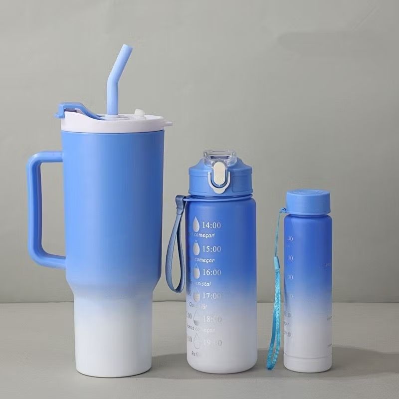 Dê uma olhada em Kit 3 Garrafa Agua Squeeze Galão Com Adesivos Lembretes beber Agua por R$23,90 - R$31,90. Compre na Shopee agora! s.shopee.com.br/vJRX3L3Q?share…