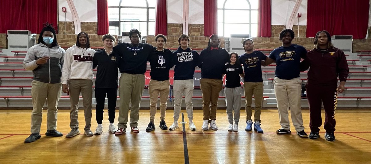 ☘️CONGRATS 11 student-athletes on commitment to continue education &amp; athletic careers at collegiate level as part of Feb Signing Period in Krompak Hall ... GO IRISH!!! #CentralToLife l #CentralToAthletics l #CentralToSuccess☘️

Click HERE for More Info ⬇️
bit.ly/3WOX90h