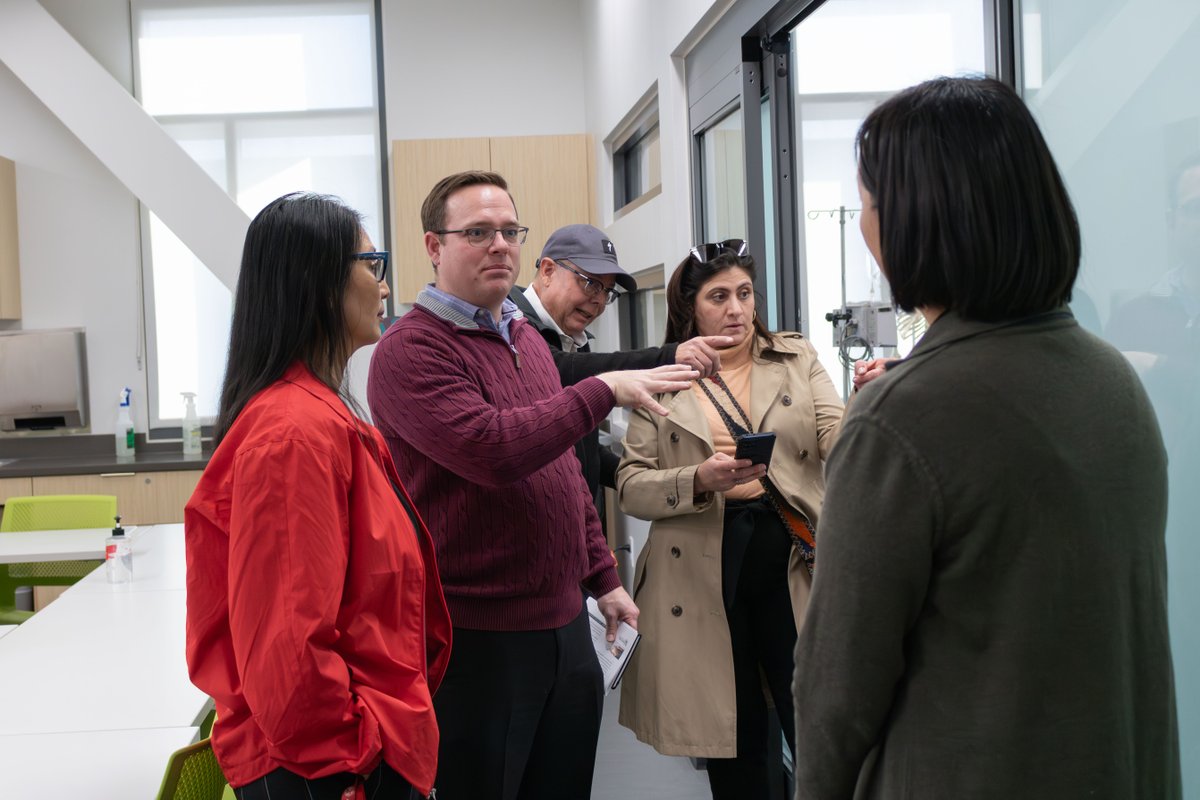 Thank you for stopping by! SAC President Dr. Annebelle Nery met with Glendale Community College Superintendent/President Dr. Ryan Cornner on Monday and gave him a tour of SAC's Health Sciences Building. 
 
#SAC #SACSuccess