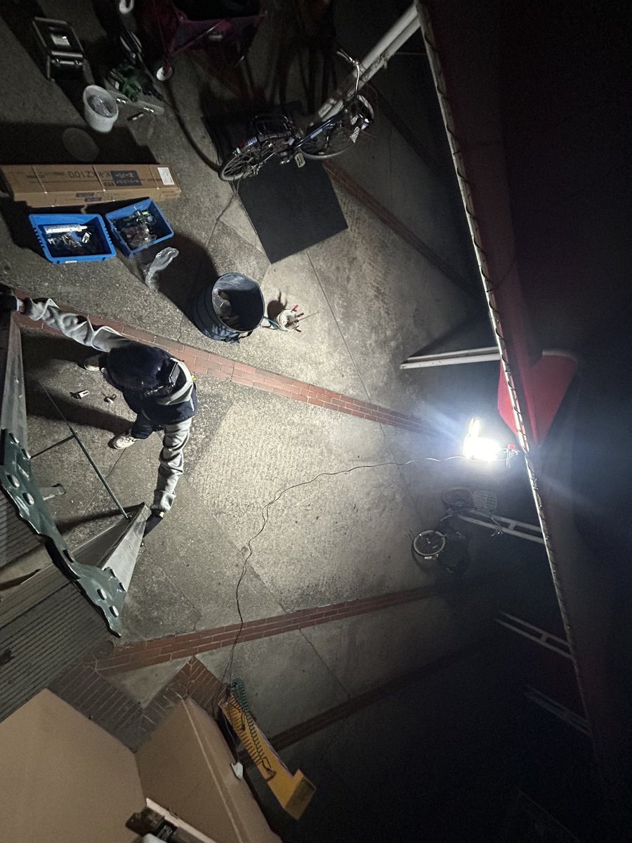 Chihara2025's tweet photo. 本日も岡山県O市にて夜間の屋外作業となりました。明け方までお疲れ様でした!! #空調 #エアコン #夜勤 #Chihara #peace https://t.co/53IKGU0wXA