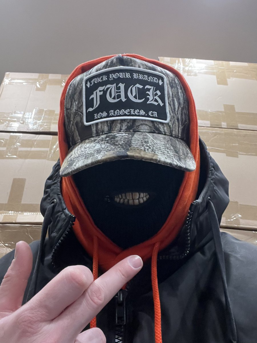 FUCKURBRAND's tweet image. Drop 17 soon… sign up to the site for updates…
btw, today is my birthday. thank you to all you that support me and what i do. i appreciate tf out of yall😤🖕