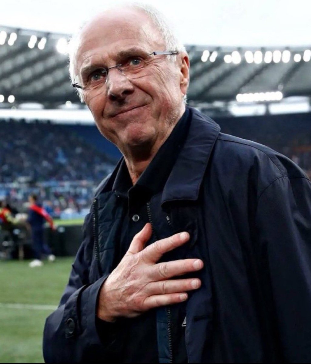 "Se não ganhas no SL Benfica é um fracasso. O 2º lugar não existe."

Eriksson faria hoje 77 anos🤍

PS: Deviam meter esta frase no balneário...