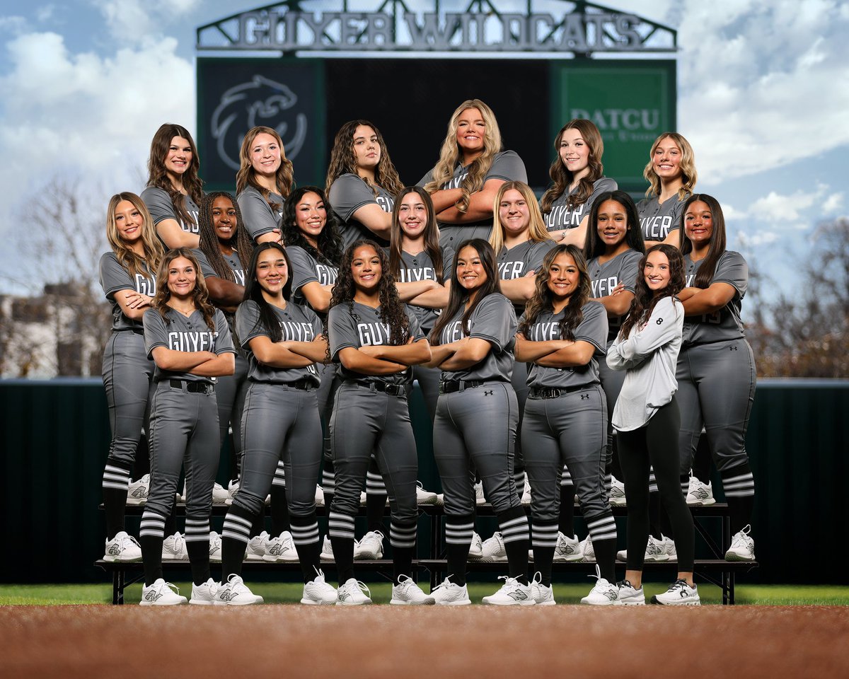 Happy National Girls and Women in Sports Day. 
Champions today, Leaders of the future!
#Team20