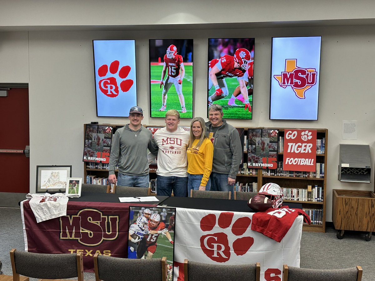 Cliff Watkins (@coach_cwatkins) on Twitter photo It was great celebrating <a href="/KeltynRaymond/">Keltyn Raymond</a> signing with <a href="/MSUTexasFB/">Midwestern State Football</a> today! Proud of you and excited to watch you at the next level. It was great celebrating <a href="/KeltynRaymond/">Keltyn Raymond</a> signing with <a href="/MSUTexasFB/">Midwestern State Football</a> today! Proud of you and excited to watch you at the next level.