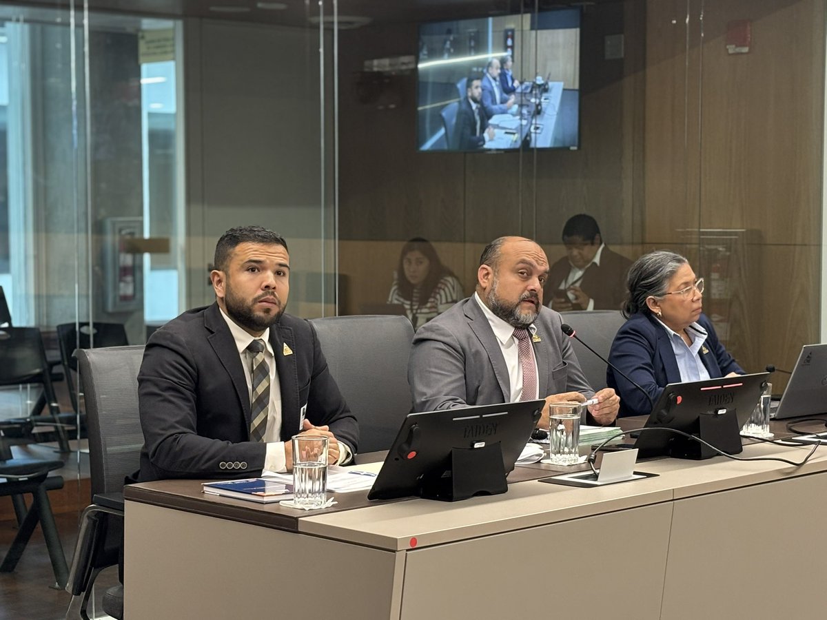 Recibimos a presidente de la CNE para referirse al lento avance de los proyectos incluidos en el préstamo por $ 700 millones para obras de emergencia o peligro inminente. En setiembre vencerá el plazo de 18 meses, pero la CNE no cumplirá con el compromiso.