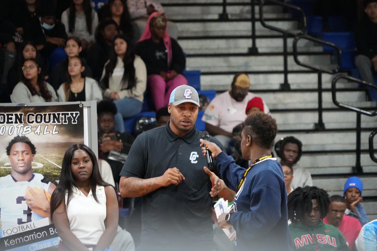 Russell Ellington (@russellellingt4) on Twitter photo As my Good Friend <a href="/john_p34/">John Peacock</a> says Signing day is real at Gadsden County High! Great Day today ! Signees pictured below ! Missing 4 in this picture as well! <a href="/Andy_Villamarzo/">Andy Villamarzo</a> <a href="/AlisonPosey14/">Alison Posey</a> <a href="/4quartersonline/">4Quartersonline</a> <a href="/CoachTravv850/">Travis Gordon</a> <a href="/CoachJohnson813/">Coach Johnson</a> As my Good Friend <a href="/john_p34/">John Peacock</a> says Signing day is real at Gadsden County High! Great Day today ! Signees pictured below ! Missing 4 in this picture as well! <a href="/Andy_Villamarzo/">Andy Villamarzo</a> <a href="/AlisonPosey14/">Alison Posey</a> <a href="/4quartersonline/">4Quartersonline</a> <a href="/CoachTravv850/">Travis Gordon</a> <a href="/CoachJohnson813/">Coach Johnson</a>