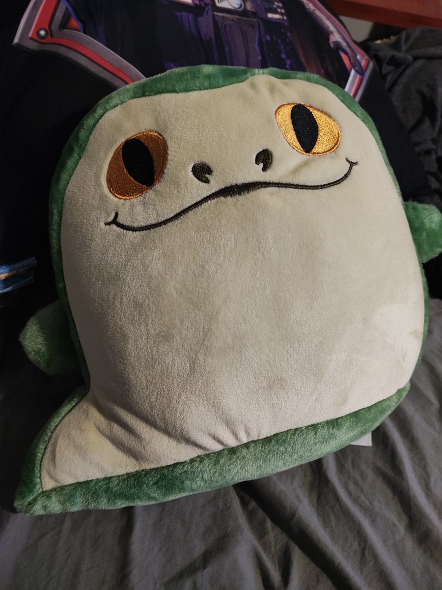 Sempyternoo's tweet image. Mi hermano lo encontró en una tienda y me lo regaló.