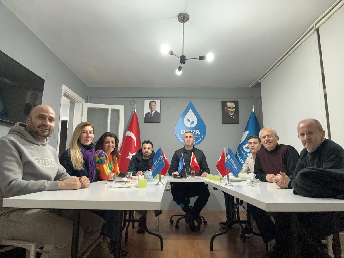 Yönetim kurulu toplantımızı gerçekleştirdik.
#deprem #Deva #alibabacan 
#yeniyol 
<a href="/alibabacan/">Ali Babacan</a> <a href="/A_HakanAgaoglu/">Ali Hakan Ağaoğlu</a> <a href="/devapartisi/">DEVA Partisi</a>