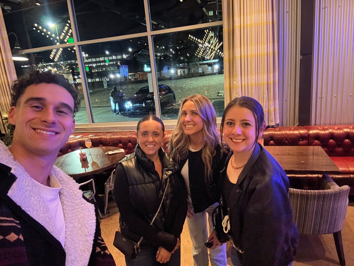 TicketManager's tweet image. ✈️ Team #TicketManager Coast to Coast! ✈️

Our team met with partners over dinner in AZ, while Maddie Hoburg traveled across NC, meeting with clients and cheering on our partner, the @Wizards!

Wherever our customers are, #TicketManager will #bethere.

#SportsBiz x #SportsTech