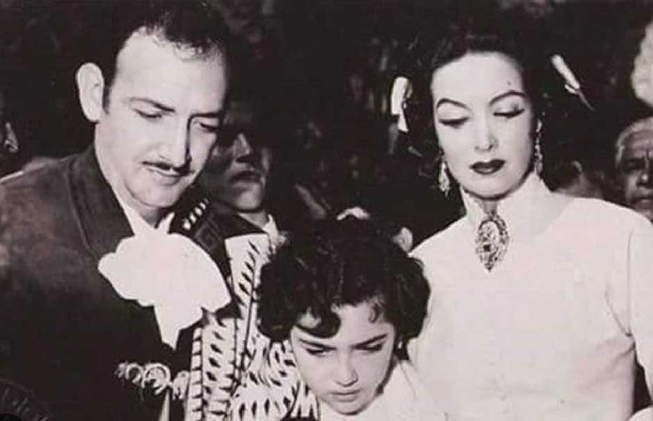 adesirewithin's tweet photo. /   oh   yeahhh   im  fucking  cooking   🗣️ https://t.co/se9loBvWFp