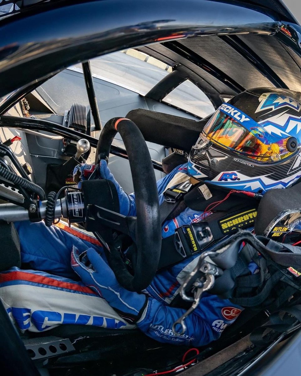 RetteJones30's tweet image. 🚨 HE'S NOT GOING ANYWHERE! 🚨

@RetteJones30 has signed @KyleSteckly to a multiyear driver development deal that includes another full season of @racewithstars and a limited @ARCA_Racing Series run starting @DAYTONA ‼️ ‼️ 

More: bit.ly/3Q5mQFX

#RJR30 #FordPerformance