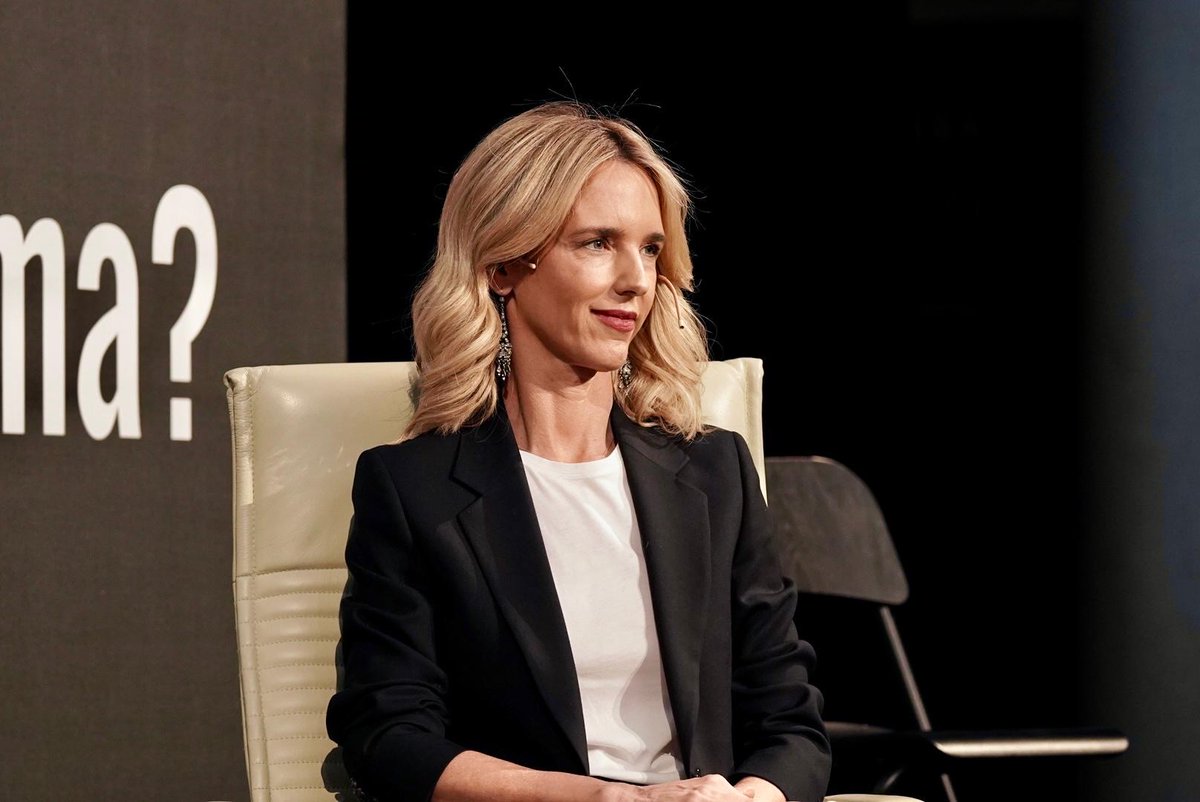 Letras en Sevilla tweet media