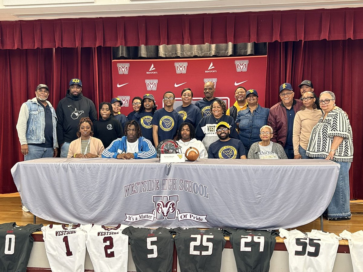 CarmineGemei's tweet image. Eight @RamsFootballSC players signed to play football in college today! 

That includes brothers @ChamarryusB and @ArmoniWeaver who are both going to @WVUfootball after playing football together since they were just four years old.