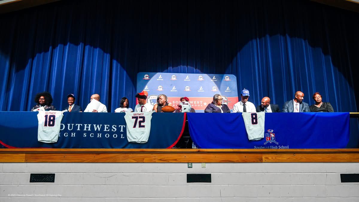 Three football players from <a href="/_SWHSAthletics/">Southwest Athletics</a> signed to continue their careers at <a href="/ClaytonState/">Clayton State</a> in the fall!

- Marquis Hutchings, OL
- Kyle Jefferson, DE
- Jamarea Watkins, WR