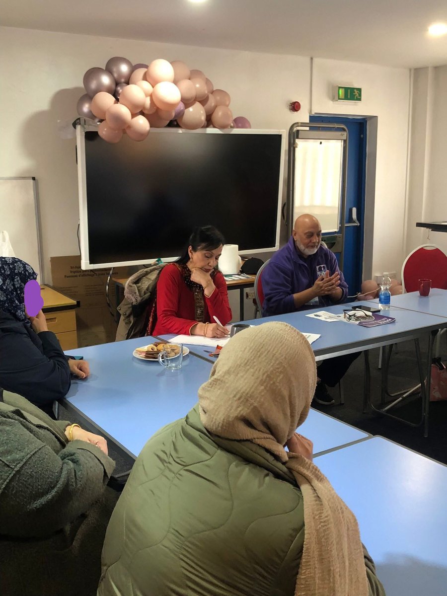 Abbas shared his journey with kidney failure, the challenges of waiting for a transplant during COVID &amp; life after recovery. Now, he's raising awareness about kidney health &amp; the life-saving impact of organ donation.

For more ⬇️

facebook.com/share/p/18PkAC…

#KidneyDonor #Diabetes